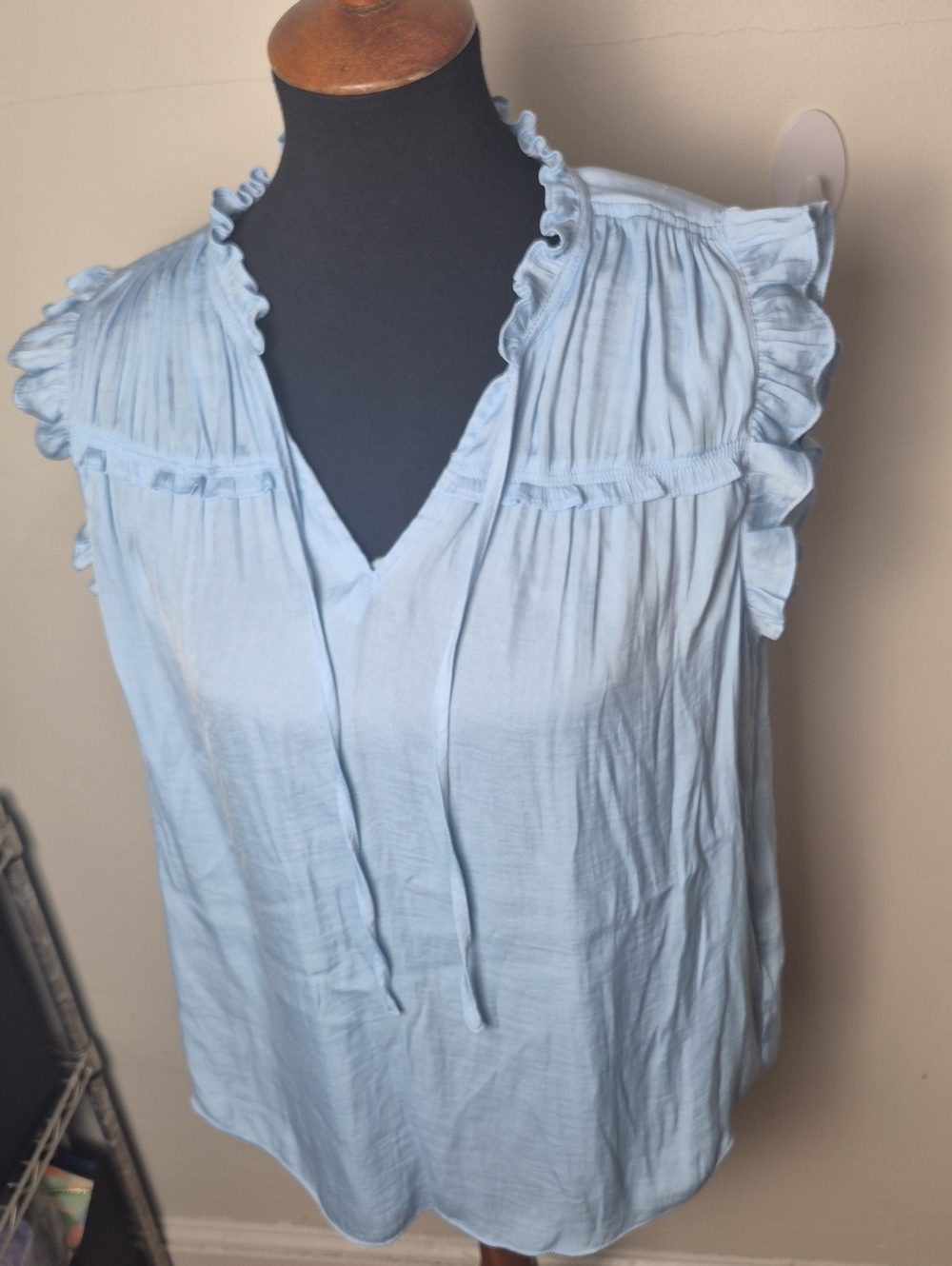 Light Blue Ruffle Womsns Medium Tie-Front Camisole